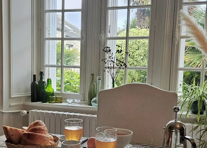 Le Prieure فندق مبيت وإفطار 3*